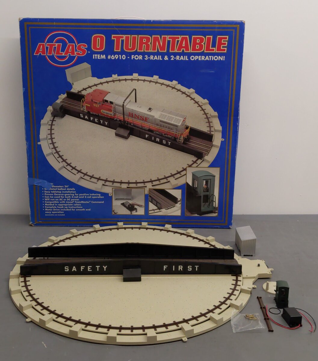 Atlas 6910 O Gauge Motorized 24 Inch Turntable EX/Box