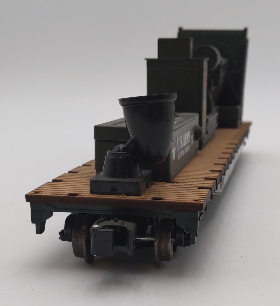 Menards 279-3382 O Gauge U.S. Army Electrical Engineers Flatcar #05044 EX