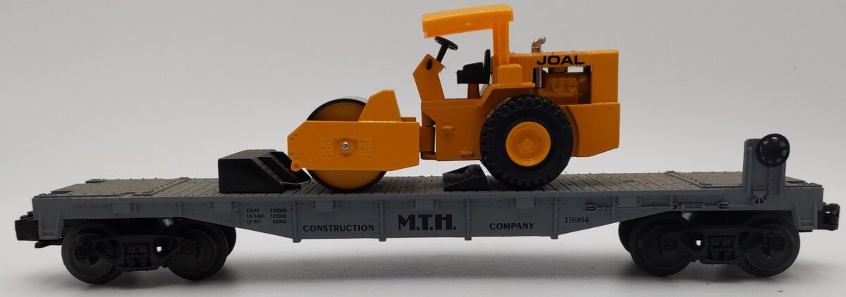 MTH 30-7619 O Gauge MTH Construction Flatcar with Pavement Compactor EX