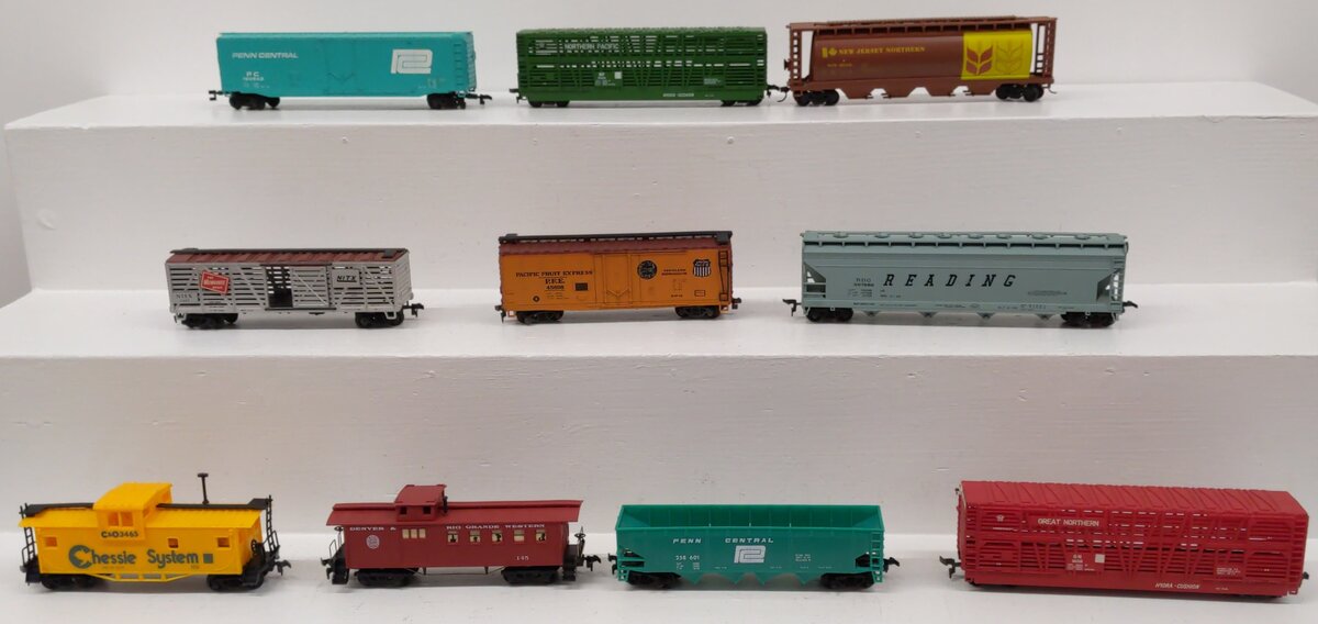 Tyco & Other HO Assorted Freight Cars [10] VG