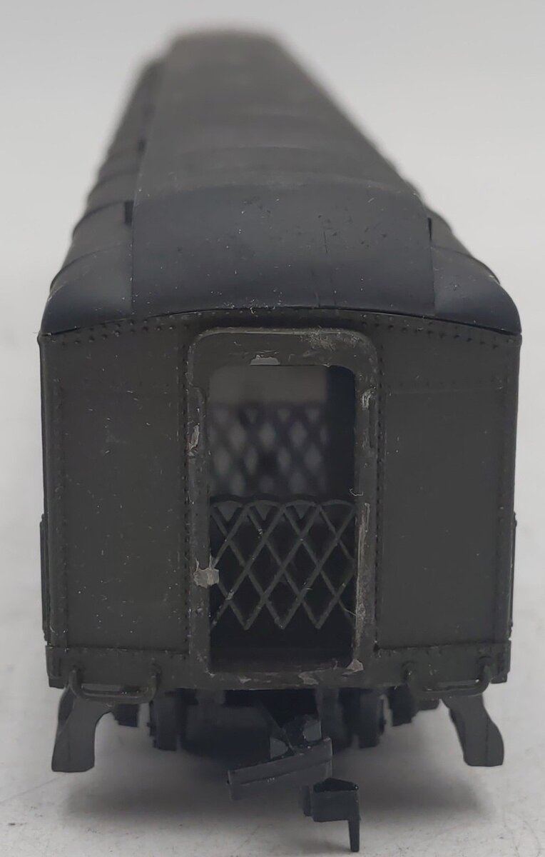 AHM HO Scale Pullman Passenger Car EX/Box