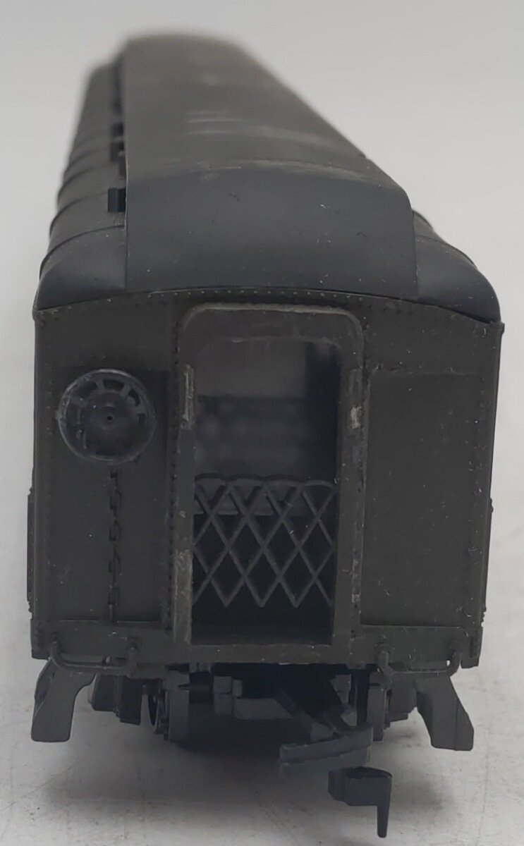 AHM HO Scale Pullman Passenger Car EX/Box