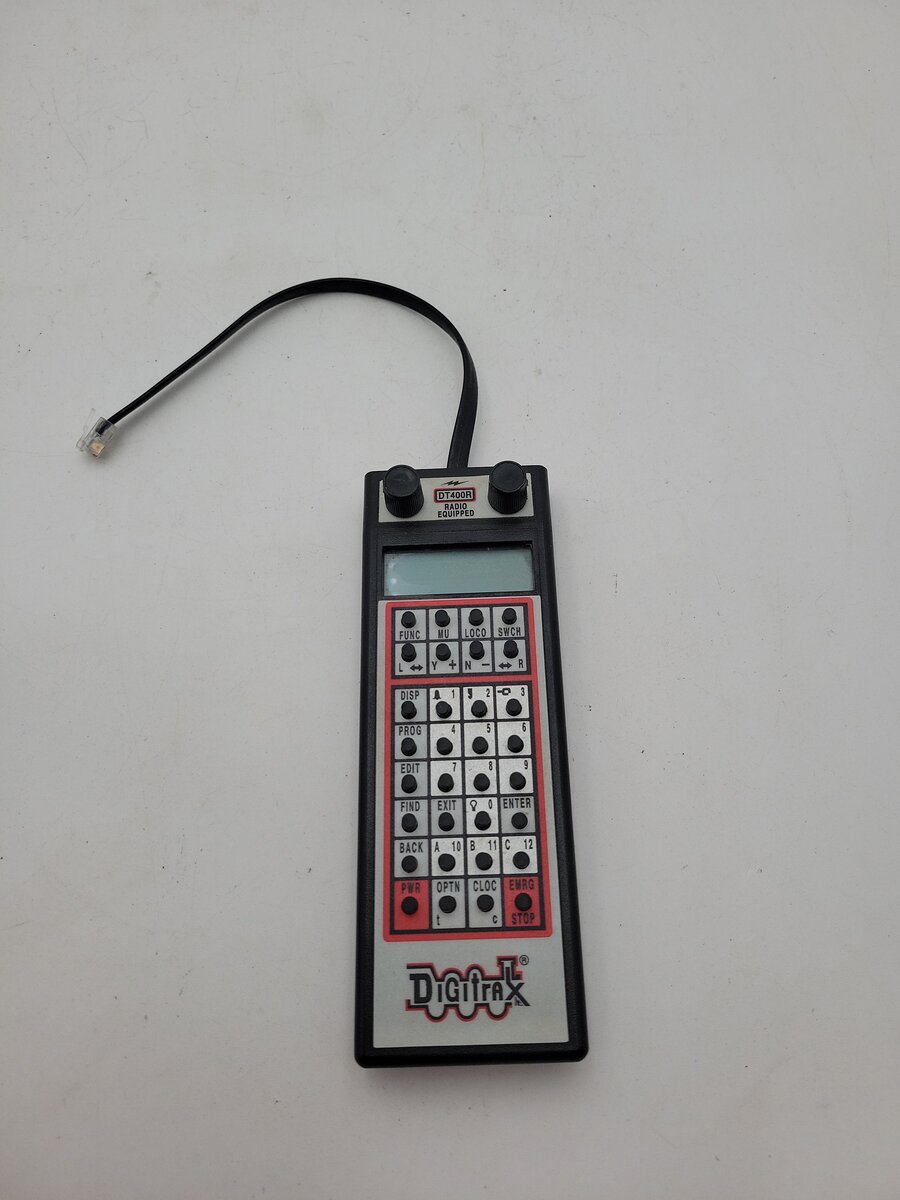 Digitrax DT400R Radio Equipped Super Throttle VG