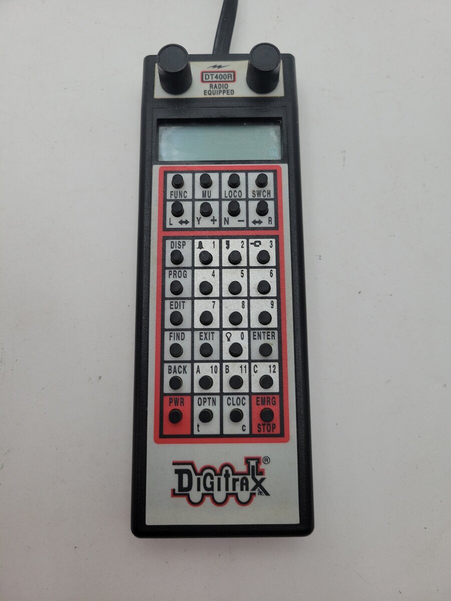 Digitrax DT400R Radio Equipped Super Throttle VG