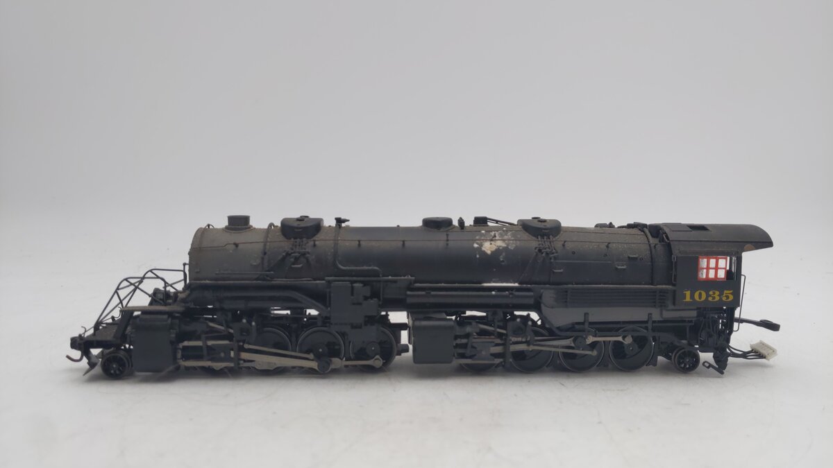 HO Scale CUSTOM 2-8-8-2 Steam Locomotive #1035