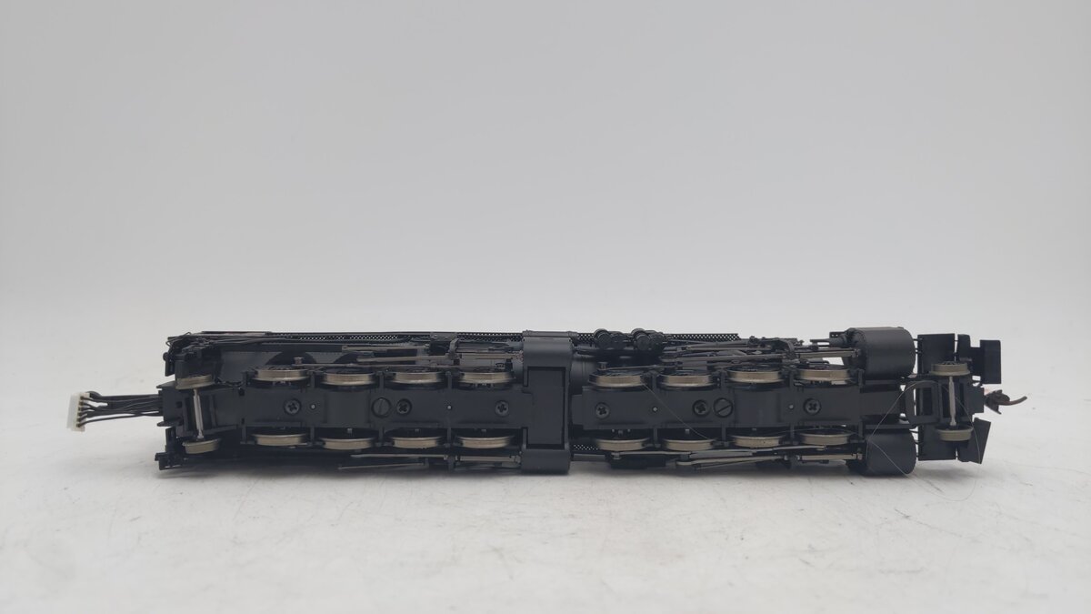 HO Scale CUSTOM 2-8-8-2 Steam Locomotive #1035