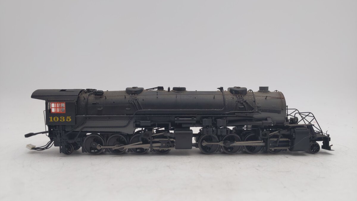 HO Scale CUSTOM 2-8-8-2 Steam Locomotive #1035