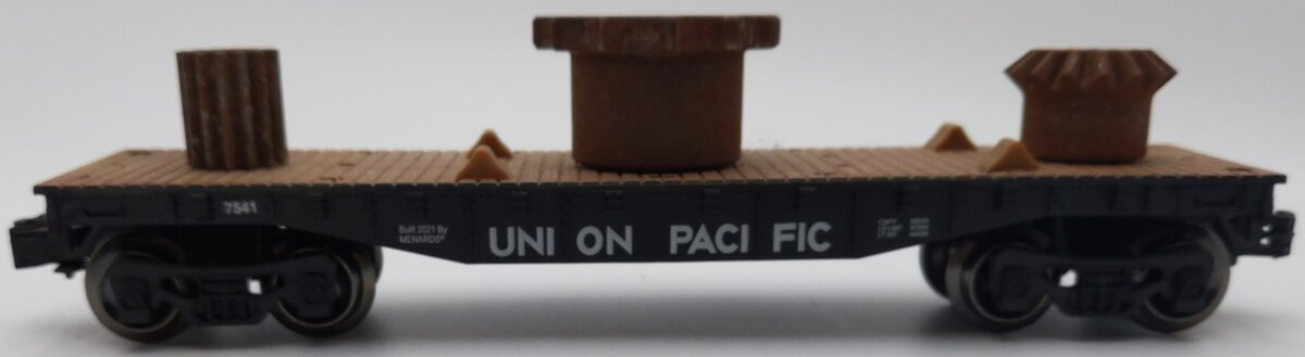 Menards O Gauge Union Pacific Flat Car #7541 - Custom Load VG