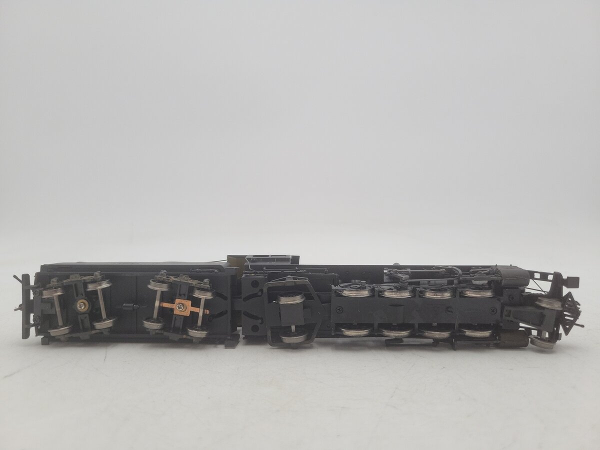 Bachmann HO Scale 2-8-2 CUSTOM Bison Belt Steam Locomotive & Tender #49
