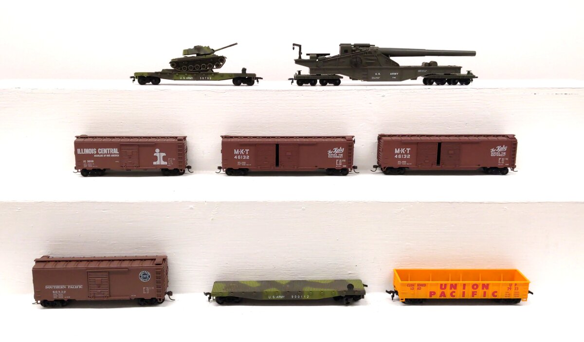 Athearn & Other HO Scale Assorted Freight Cars [8] EX