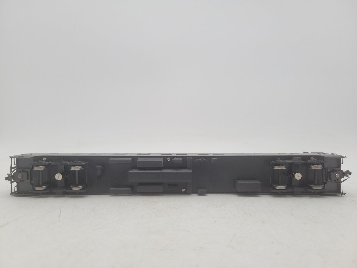HO Scale CUSTON BRASS New York Central 'Castleton Bridge" Pullman Coach Car