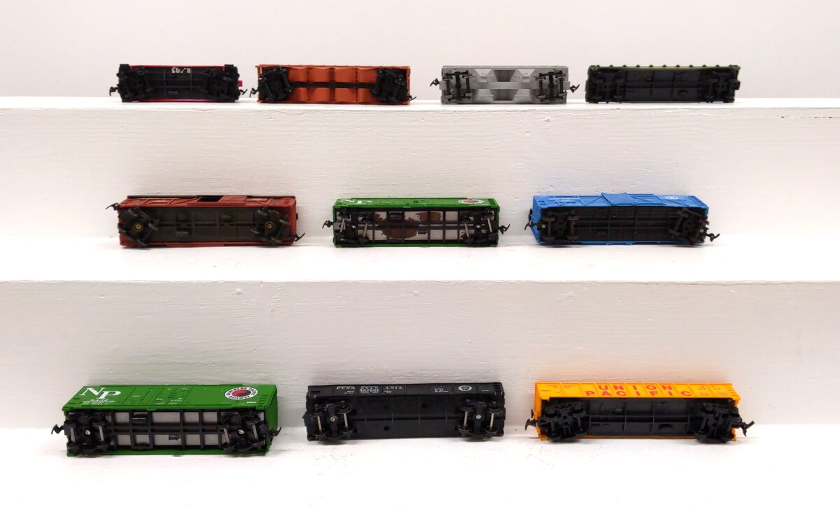 Atlas & Other HO Scale Assorted Freight Cars [10] VG