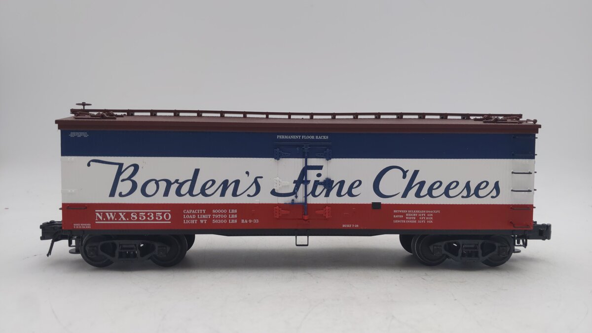 Atlas 6704-1 O Gauge Borden's Refrigerator Car #85350 (3-Rail) EX/Box
