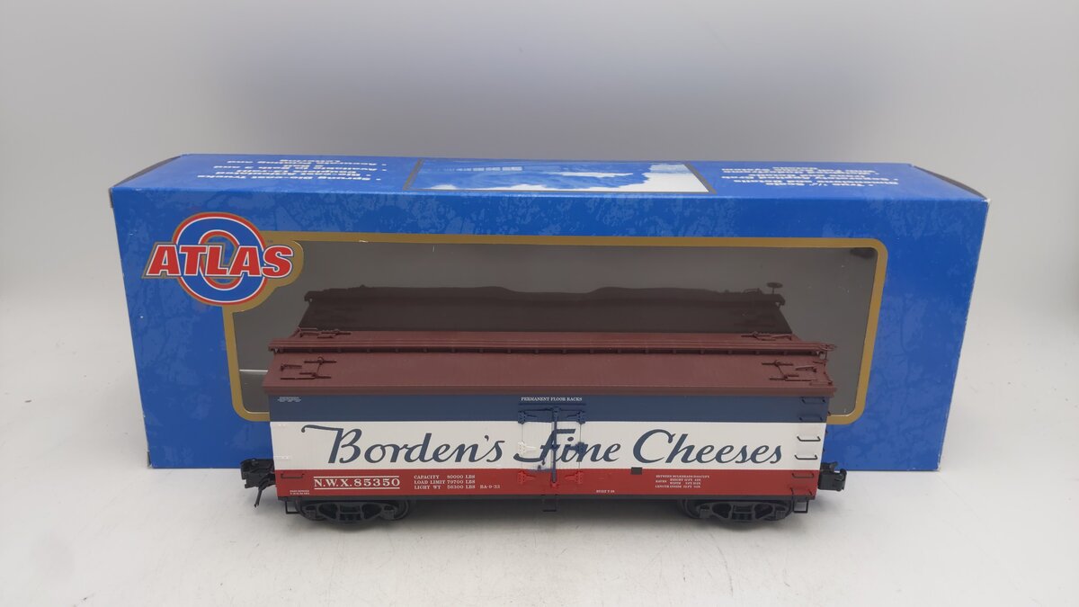 Atlas 6704-1 O Gauge Borden's Refrigerator Car #85350 (3-Rail) EX/Box