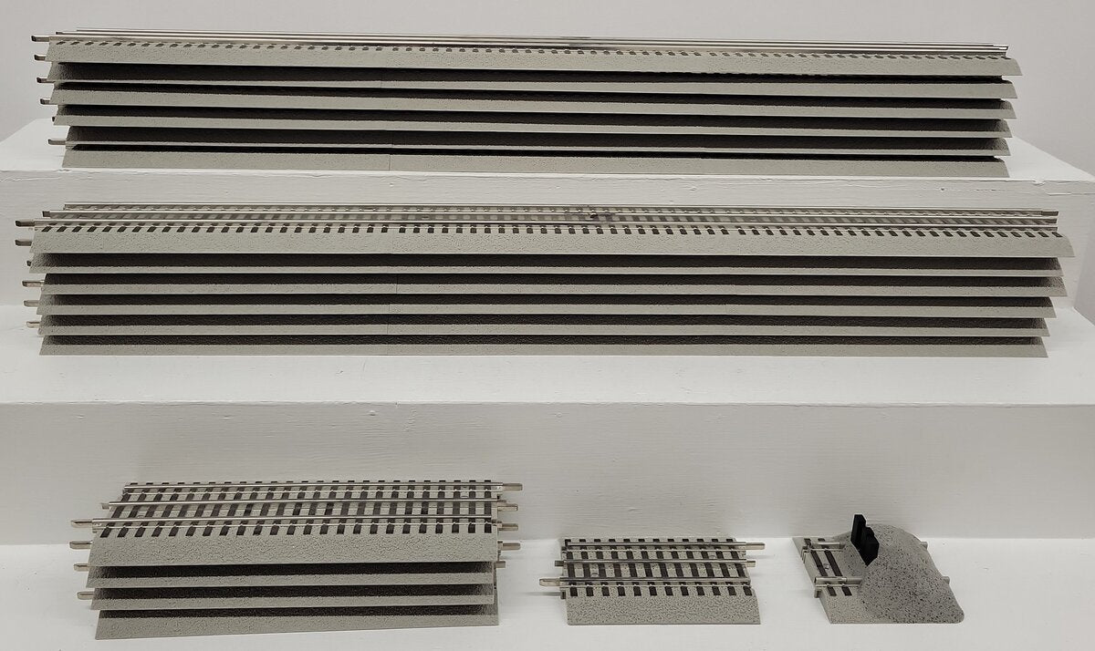 Lionel O Gauge Assorted Straight FasTrack Sections [18] VG