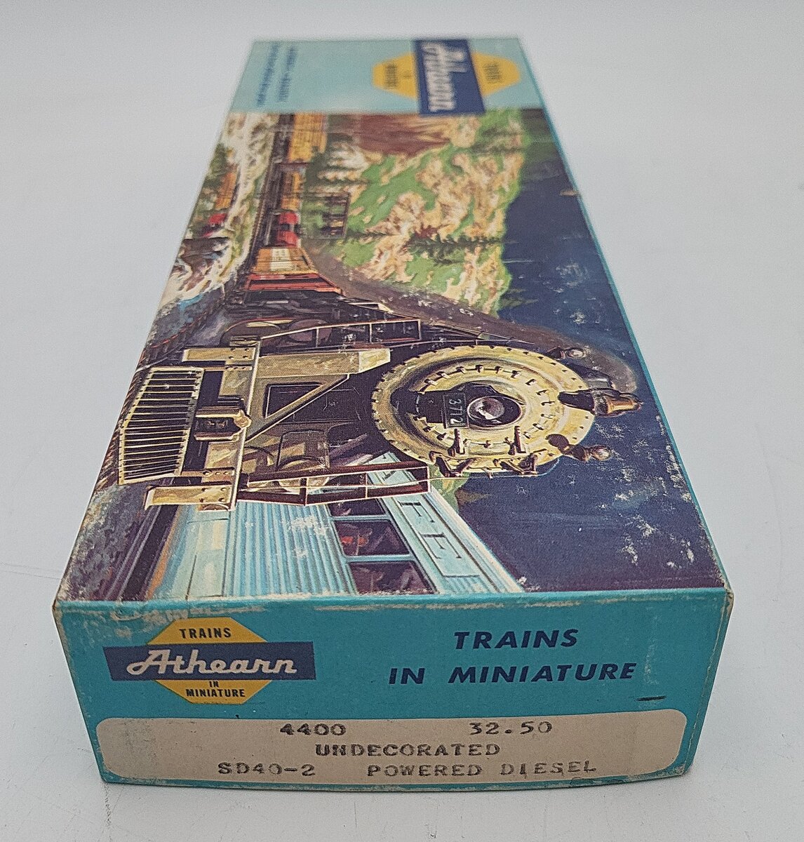 Athearn 4400 HO Undecorated SD40-2 Powered Diesel Locomotive EX/Box