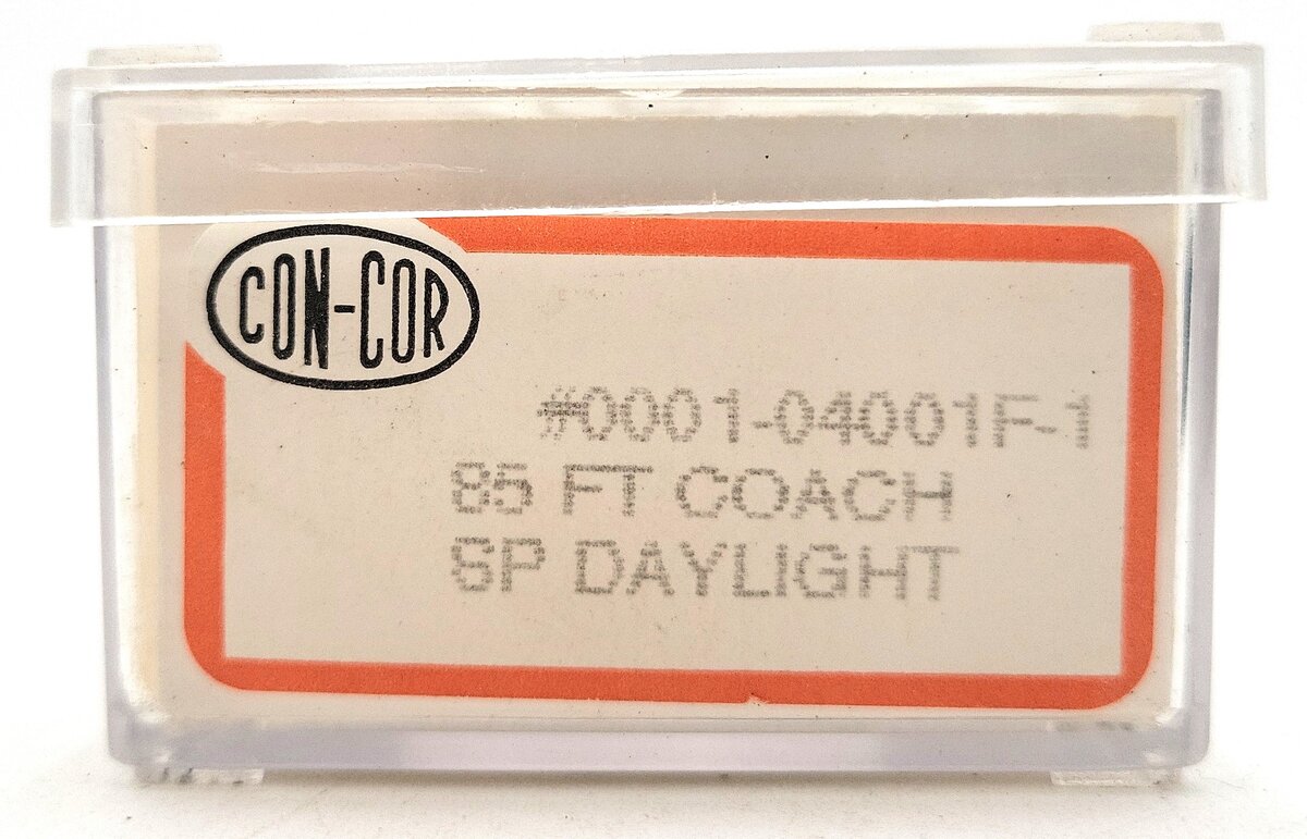 Con-Cor 140016 N Southern Pacific Daylight 85' Streamlined Smoothside Coach Car EX/Box