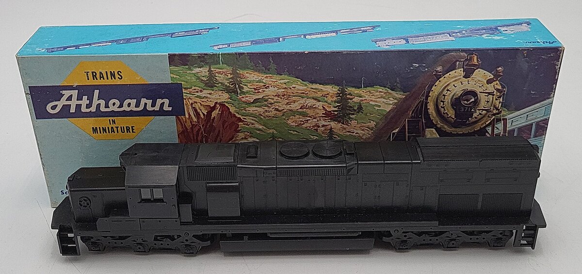 Athearn 4500 HO Scale Undecorated Long Nose Powered Diesel Locomotive EX/Box