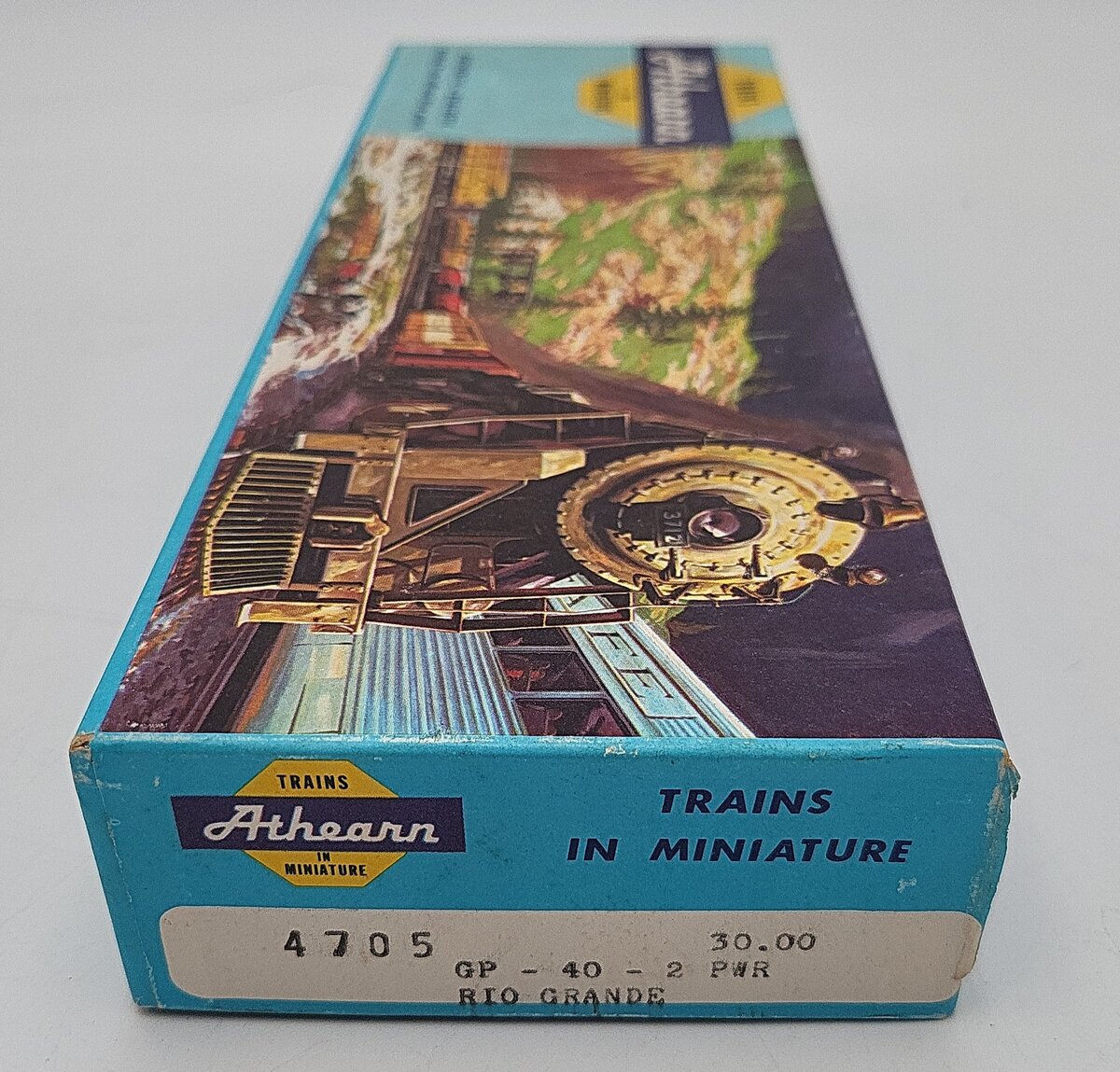 Athearn 4705 HO Scale Rio Grande GP40-2 Powered Diesel Locomotive #3104 EX/Box