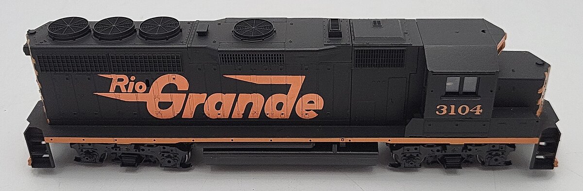Athearn 4705 HO Scale Rio Grande GP40-2 Powered Diesel Locomotive #3104 EX/Box