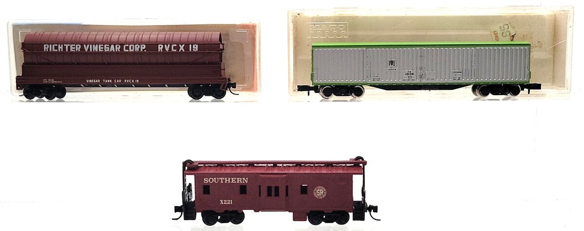 Kato, E-R Models, & Other N Scale Assorted Freight Cars: 10138, X221, 19 [3] EX/Box