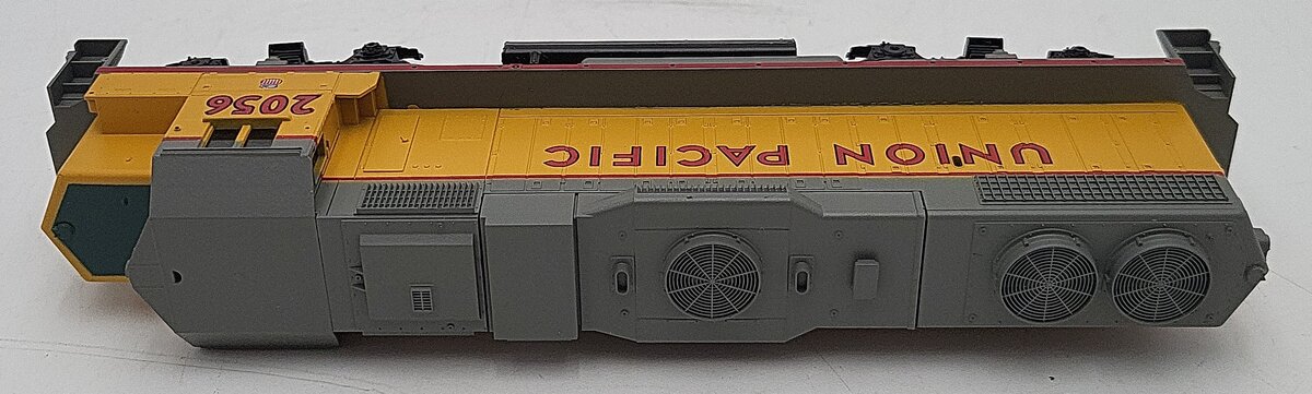 Athearn 4611 HO Scale Union Pacific GP-38 Powered Diesel Locomotive #2056 EX/Box