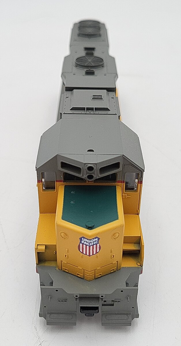 Athearn 4611 HO Scale Union Pacific GP-38 Powered Diesel Locomotive #2056 EX/Box