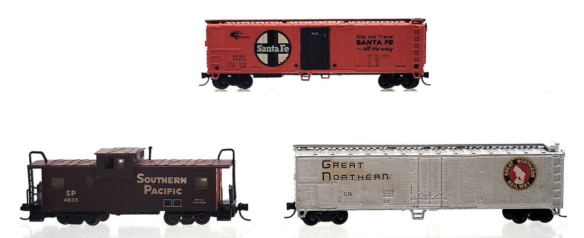 Con-Cor, Bachmann, & Atlas N Scale Assorted Freight Cars: 4835, 55360, GN [3] EX