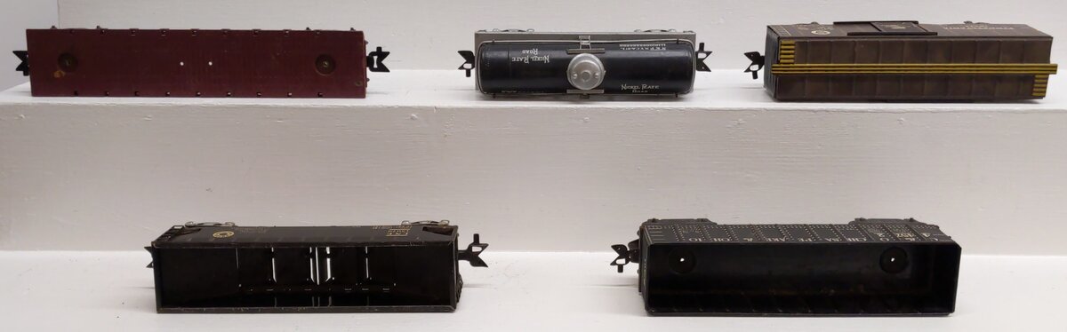 Marx/Other Prewar O Gauge Custom Freight Cars #5545,70311,13079,44572 [5] VG