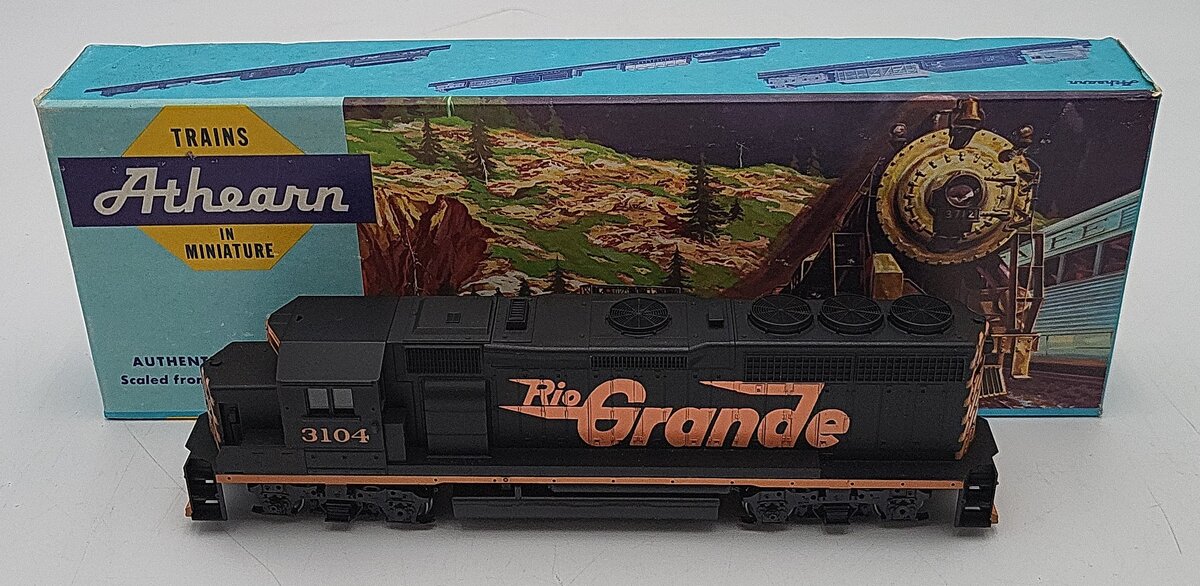 Athearn 4705 HO Scale Rio Grande GP40-2 Powered Diesel Locomotive #3104 EX/Box