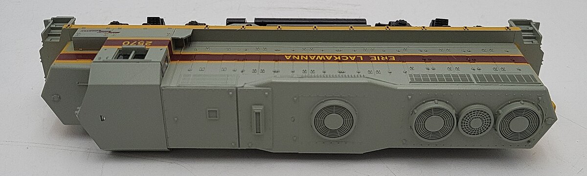 Athearn 4207 HO Erie Lackawanna Powered GP35 Diesel Locomotive #2570 EX/Box