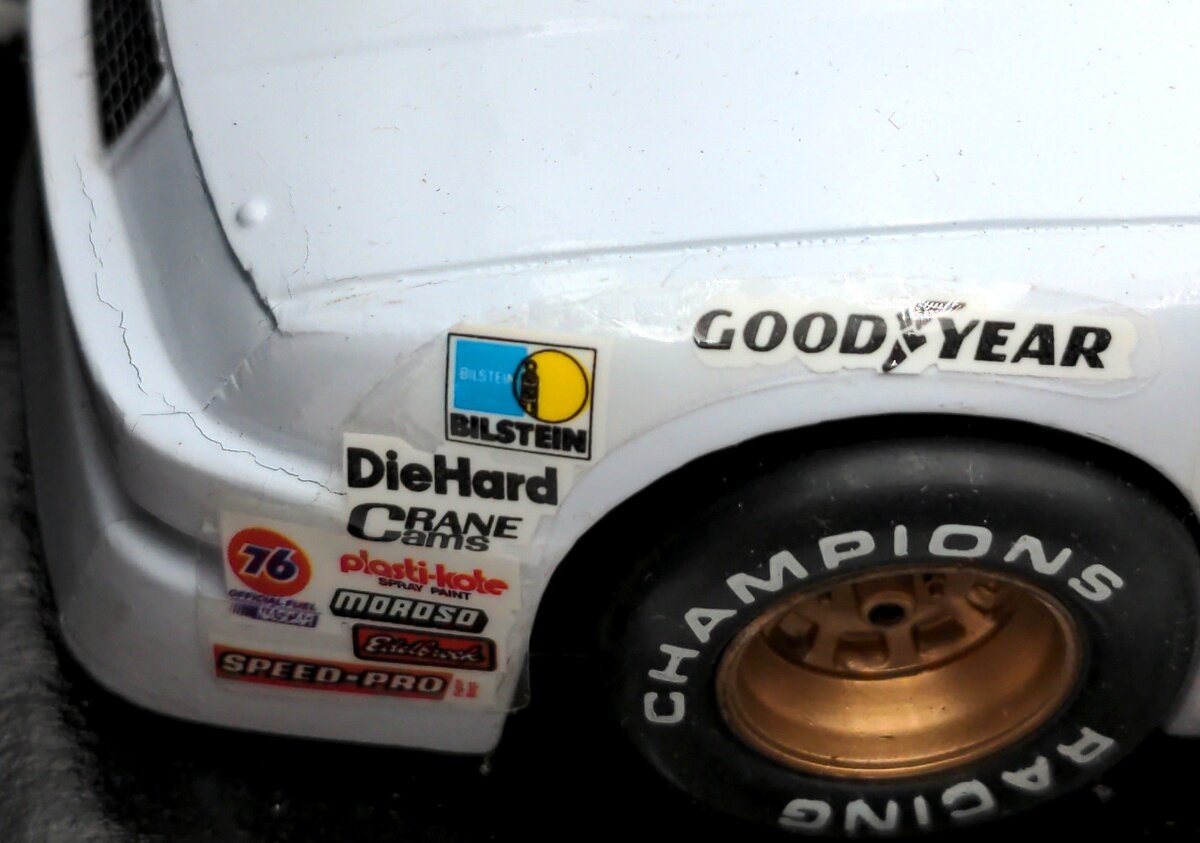 Racing Champions 09050 1:24 Scale Diecast #25 NASCAR Stock Car Replica VG/Box