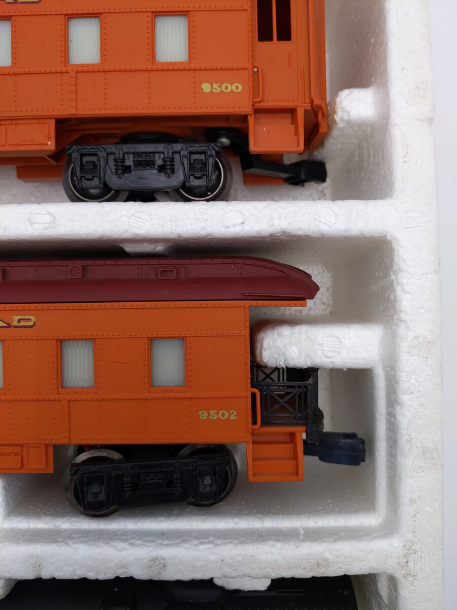 Lionel 6-1387 O Gauge Milwaukee Road Passenger Train Set EX