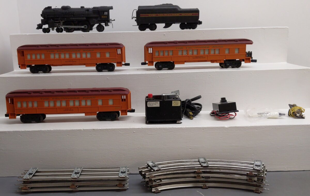 Lionel 6-1387 O Gauge Milwaukee Road Passenger Train Set EX