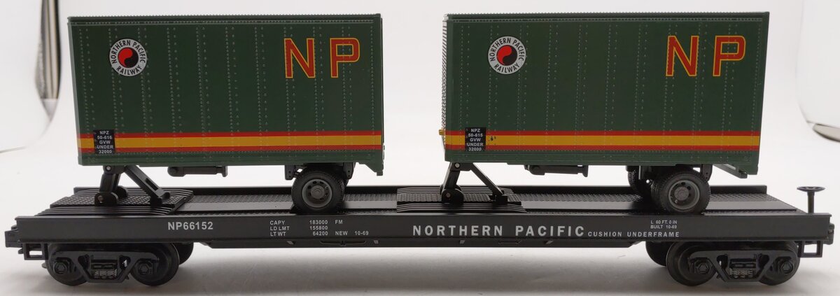 MTH 20-98105 Northern Pacific Flatcar with 2 Short NP Trailers #66152 EX/Box