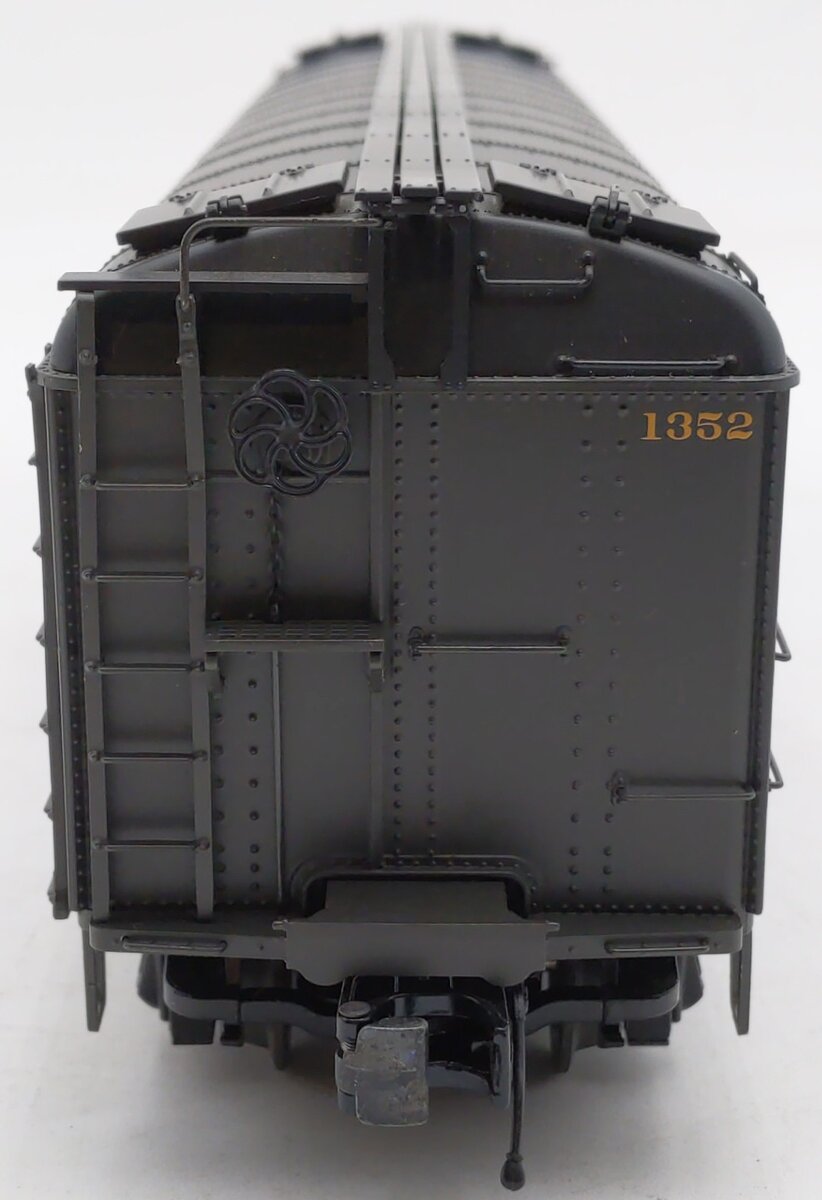 MTH 20-94067 O Gauge Santa Fe R50B REA Refrigerator Car #1352 EX/Box
