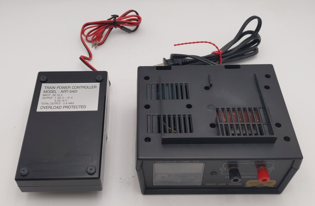 Aristo-Craft 5450/5401 Power Supply w/Throttle LN/Box