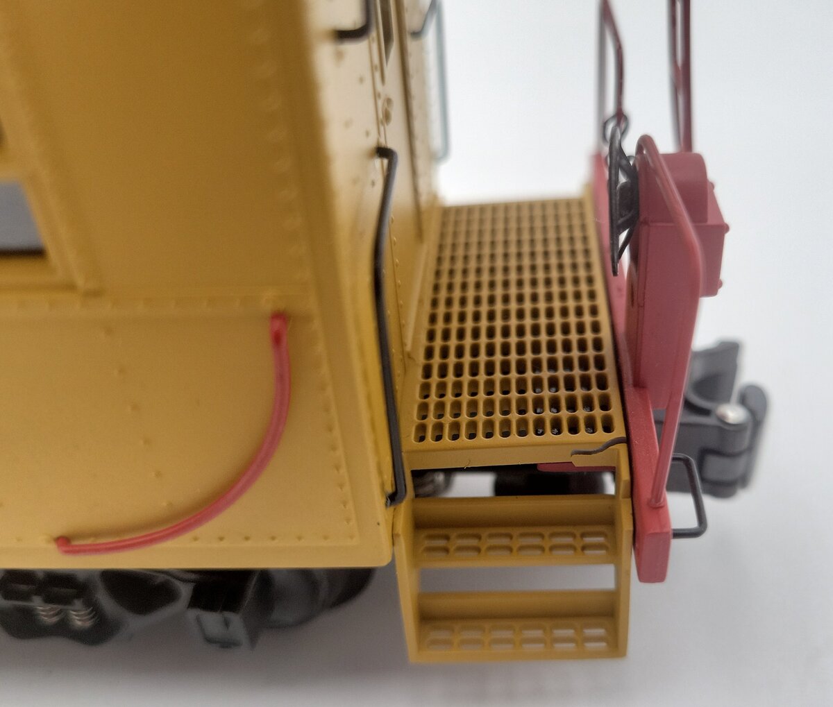 K-Line K617-2111 O Gauge Union Pacific Lighted Steel Sided Smoking Caboose #3552 VG