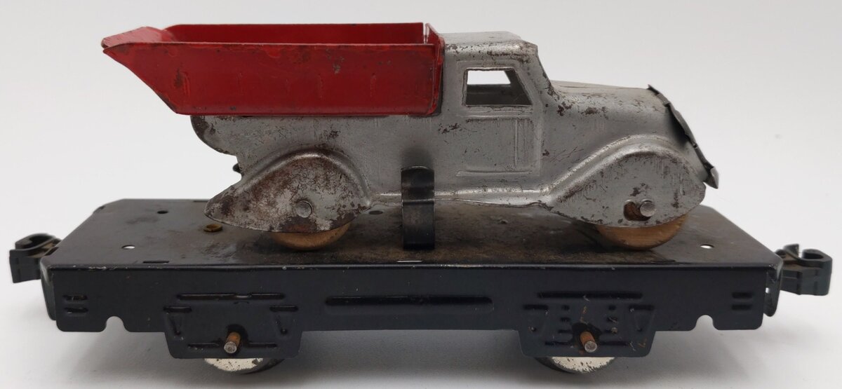 Marx 562 Vintage O Flatcar w/ Silver Dump Truck VG