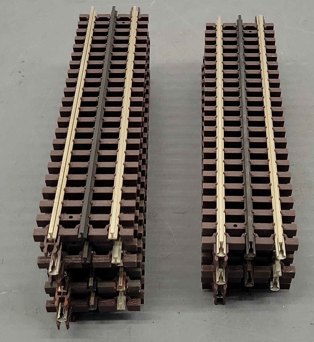 Atlas 6050 O Nickel Silver 10" Straight Track with Brown Ties [11] VG