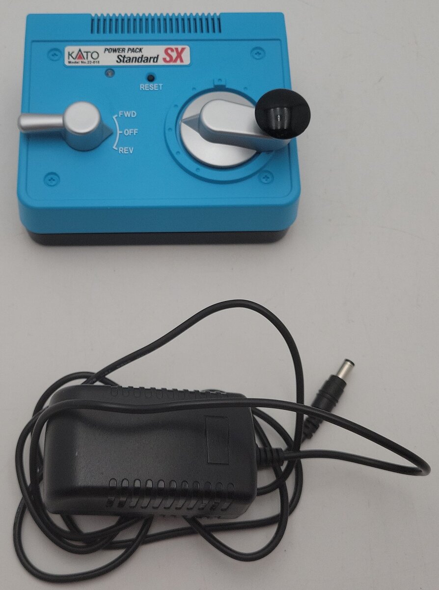 Kato 22-018-1 HO/N Power Pack EX