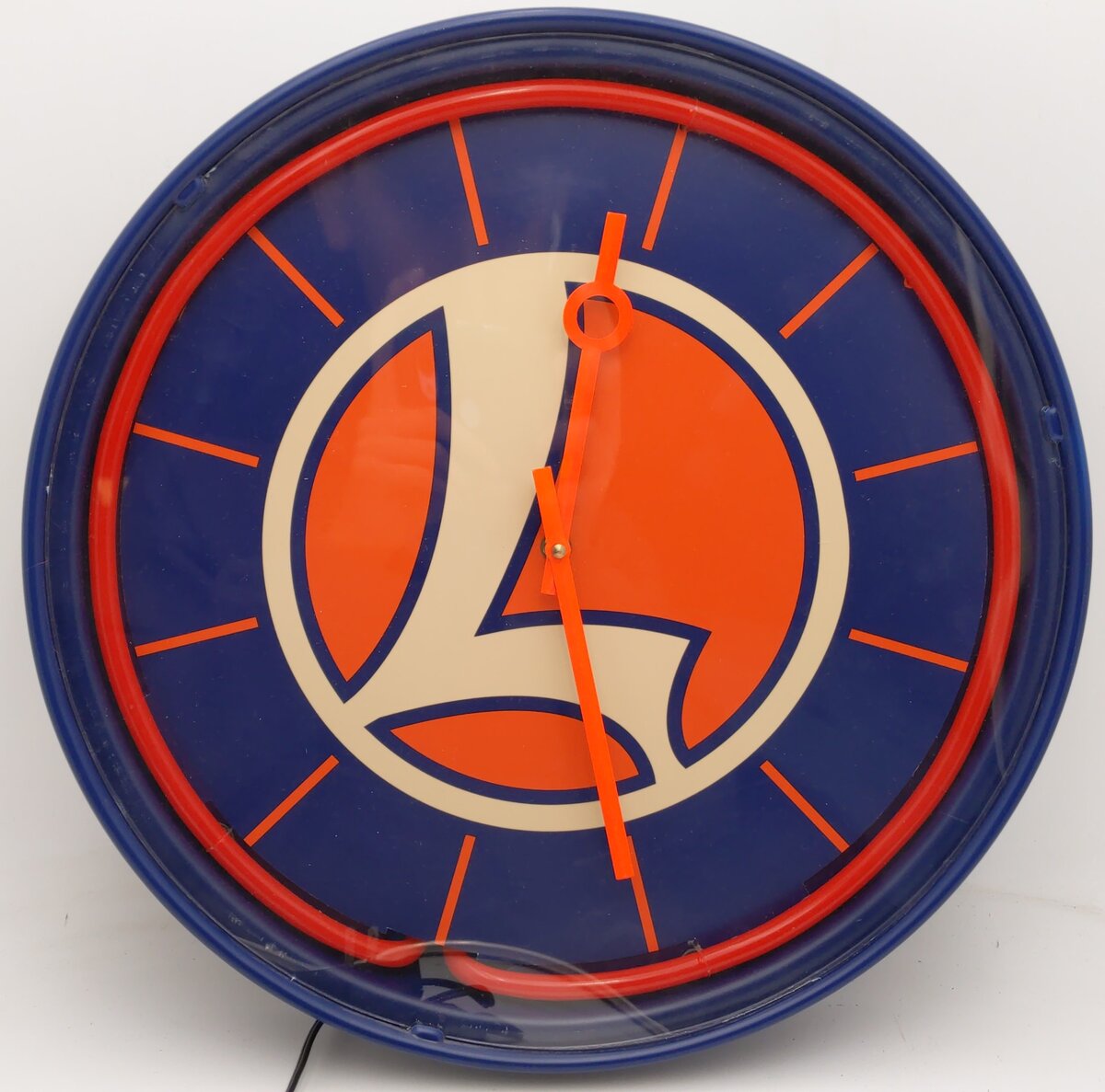 Lionel 65950 14 Inch Neon Wall Clock EX