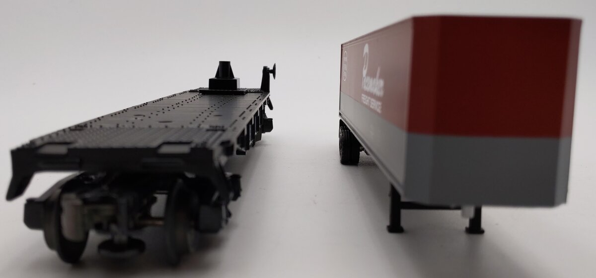 MTH 30-7608 O Gauge New York Central Pacemaker Flatcar with Trailer #499706 EX/Box