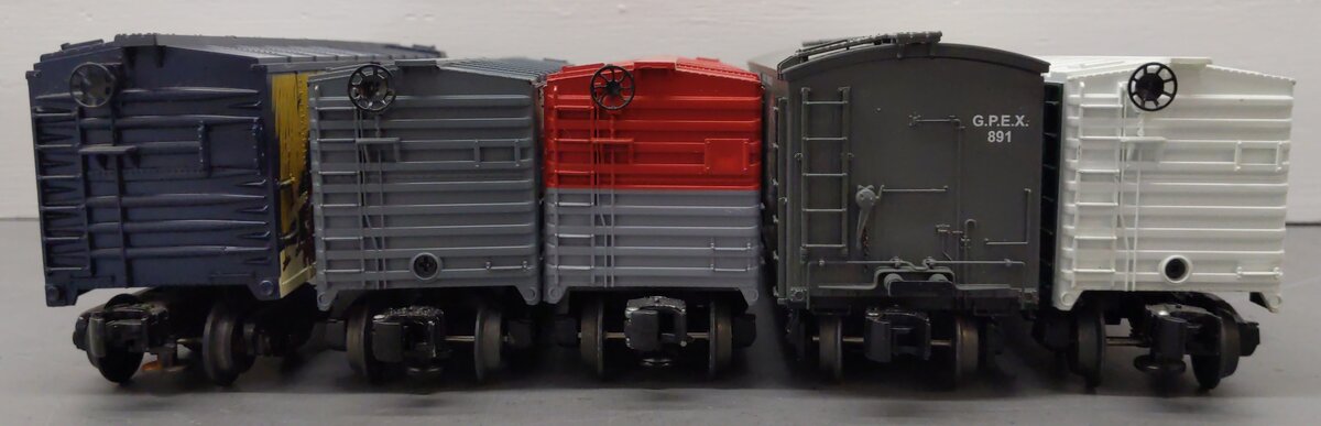Lionel & MTH O Gauge Assorted Boxcars: #2004, #1998, #19827, #891 [5] VG