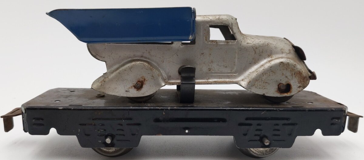 Marx 562 Vintage O Flatcar w/ Silver Dump Truck VG