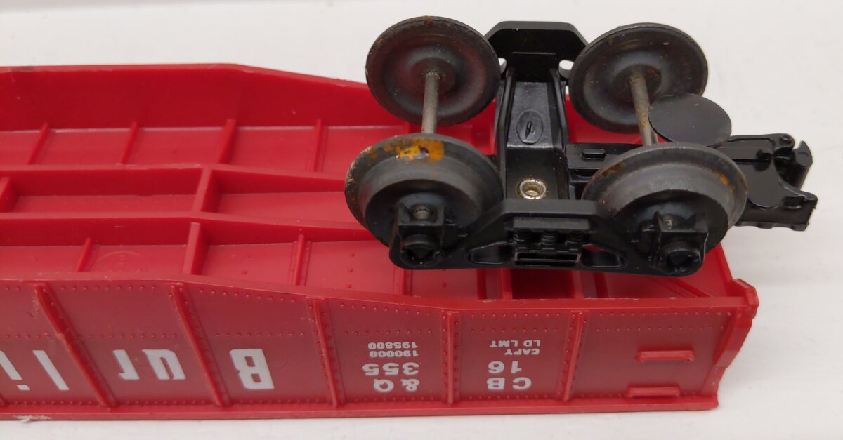 Lionel & MTH O Gauge Assorted Freight Cars: #477954, #9163, #16355, #9233 [4] VG
