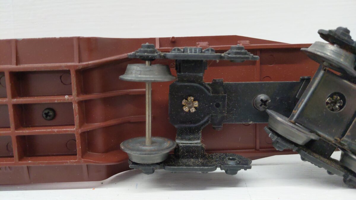 Lionel & MTH O Gauge Assorted Freight Cars: #477954, #9163, #16355, #9233 [4] VG