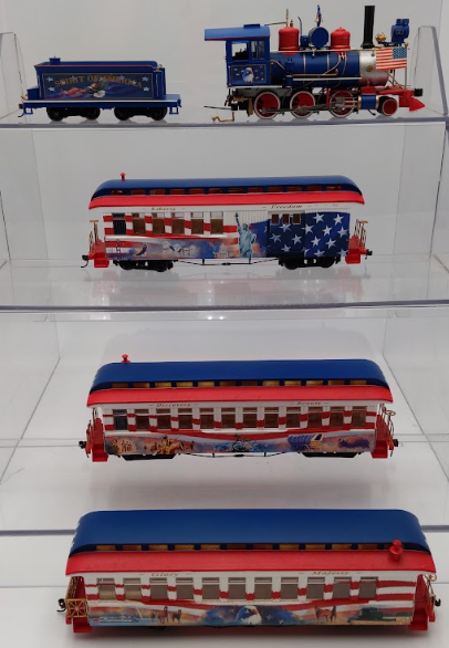 Hawthorne Village On30 Spirit of America Steam Passenger Set VG