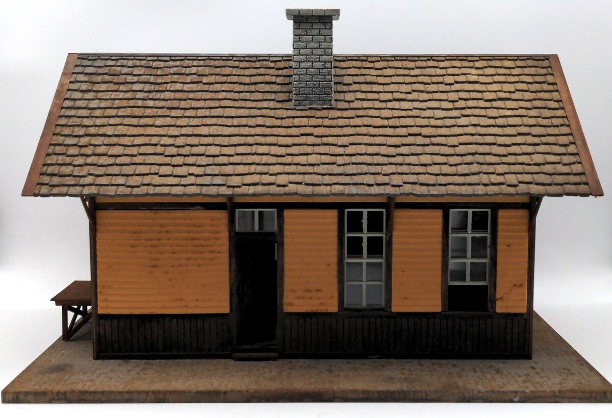 LGB 330850 G Scale POLA LGB 330850 Silverton Station Custom & Pre-Assembled EX