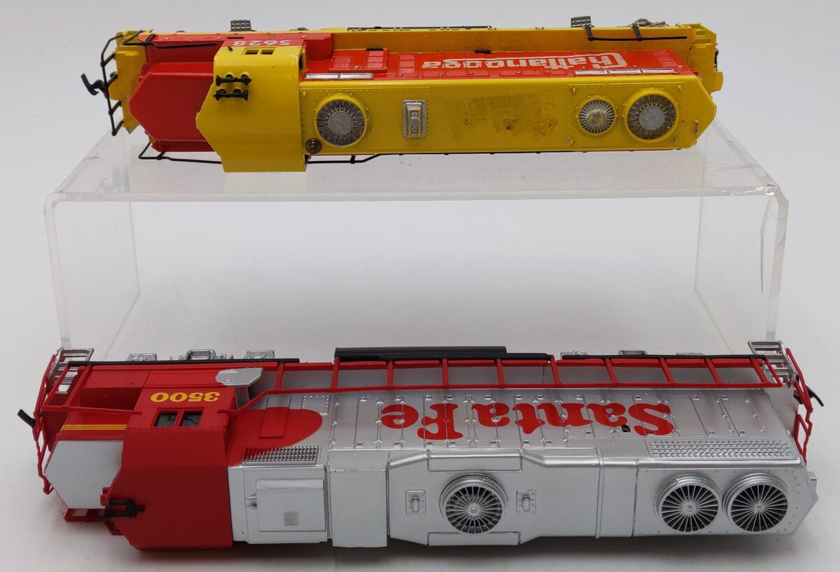 Tyco & Life-Like HO Scale Diesel Locomotives 5628, 3500 [2]
